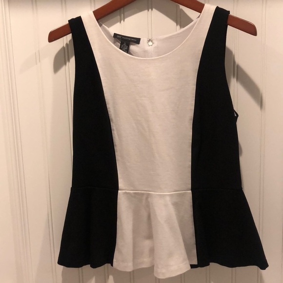 Inc Sleeveless Peplum ‘Slimming Illusion’ Top - Picture 1 of 4